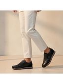 Black color option, Currently selected