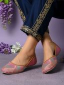 Pink color option, Currently selected