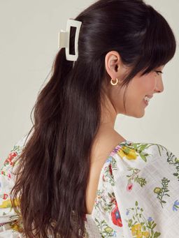 Accessorize London - Women Cream Claw Clip