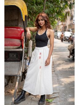 PRATHAA - Shvet White Skirt
