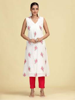 Cotton Culture - Off White Hand Embroidered Floral Pure Cotton A-Line Kurta