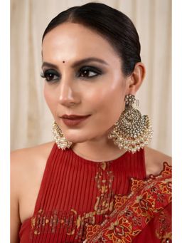ANANA - White Sapna Earrings