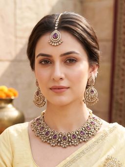 RUNORAA - Purple The Maharani Blush Heirloom Necklace with Earrings & Mang Tikka