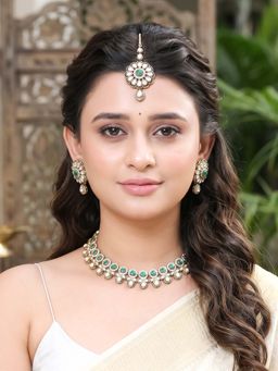 RUNORAA - Green The Mint Gilded Sin Necklace with Earrings & Mang Tikka
