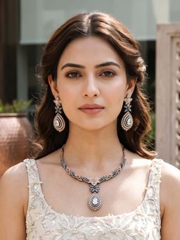 RUNORAA - White Trinity Bloom Necklace with Earrings