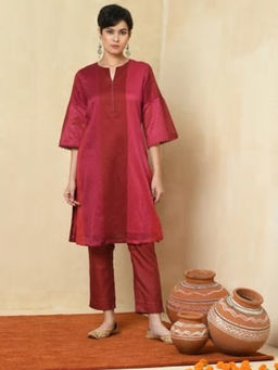 Fabindia - Cotton Silk Straight Knee Length Kurta