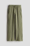 Green color option, Sold out, Currently selected