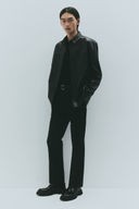 Black color option, Currently selected