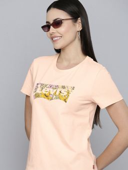Levi's - Womens Pink Crew Neck T-shirt