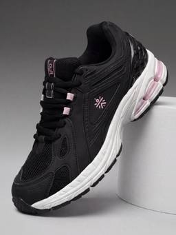 CULT - Women'S Glidesync Black Sneakers