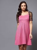 Pink color option, Currently selected