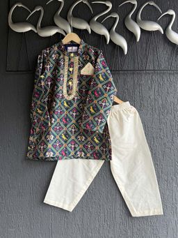 THE WISHING CLOSET - Navy Blue Printed Kurta and Pyjama