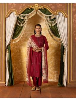 Lakshita - Aavika Vermillion Red Embroidered Kurta and Pant with Dupatta