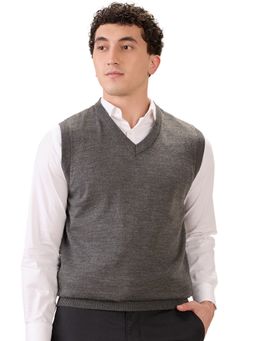 ColorPlus - Medium Grey Regular Fit Textured Sleeveless Sweater