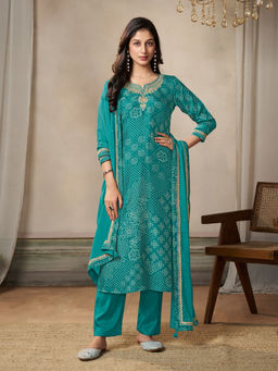 Seerat - Green Embroidered Kurta with Pant and Dupatta (Set of 3)