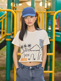 CRIMSOUNE CLUB - Womens Cream Graphic Print Crop T-Shirt