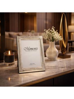 Momentz - Streak Photo Frame