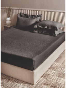SANSAAR A D'DECOR BRAND LIVE CONSCIOUSLY - Charcoal Grey King Bedsheet with 2 Pillow Covers