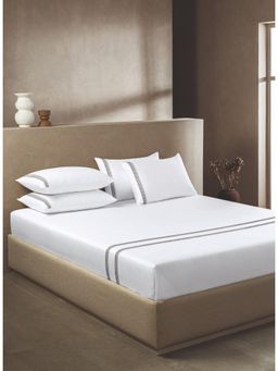 SANSAAR A D'DECOR BRAND LIVE CONSCIOUSLY - Brilliant White Pewter King Bedsheet With 2 Pillow Covers