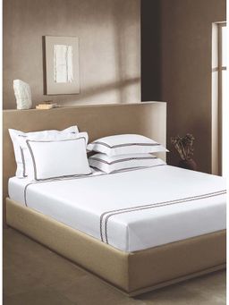 SANSAAR A D'DECOR BRAND LIVE CONSCIOUSLY - Brilliant White Charcoal King Bedsheet With 2 Pillow Covers