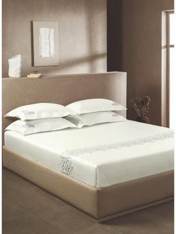 SANSAAR A D'DECOR BRAND LIVE CONSCIOUSLY - Star White Steel King Bedsheet With 2 Pillow Covers