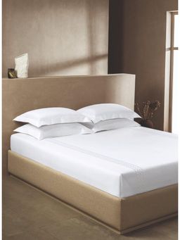SANSAAR A D'DECOR BRAND LIVE CONSCIOUSLY - Brilliant White King Bedsheet With 2 Pillow Covers