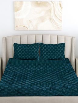 FABINALIV - Rama Blue Geometric Woollen Embossed King Size Double Bedsheet With 2 Pillow Covers