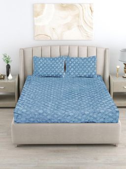 FABINALIV - Powder Blue Geometric King Size Woollen Embossed Double Bedsheet With 2 Pillow Covers