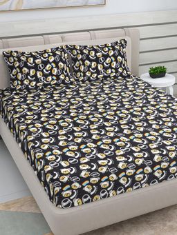 FABINALIV - Black Cartoon Woollen King Size Double Bedsheet With 2 Pillow Covers