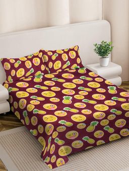 FABINALIV - Maroon Cartoon Print Woollen King Size Double Bedsheet With 2 Pillow Covers