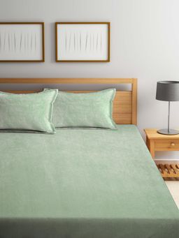FABINALIV - Light Green Solid Woollen King Size Fitted Double Bedsheet With 2 Pillow Covers
