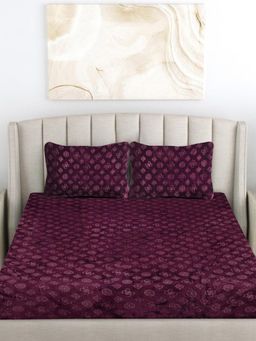 FABINALIV - Wine Geometric Woollen Embossed King Size Fitted Double Bedsheet With 2 Pillow Covers