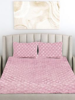 FABINALIV - Baby Pink Geometric Woollen Embossed King Size Fitted Double Bedsheet With 2 Pillow Covers