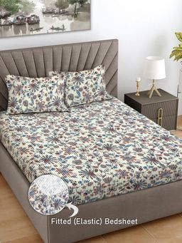 FABINALIV - Off White Floral Woollen King Size Fitted Double Bedsheet With 2 Pillow Covers