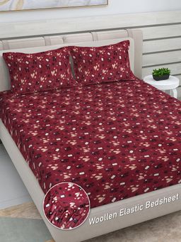 FABINALIV - Maroon Abstract Woollen King Size Fitted Double Bedsheet With 2 Pillow Covers