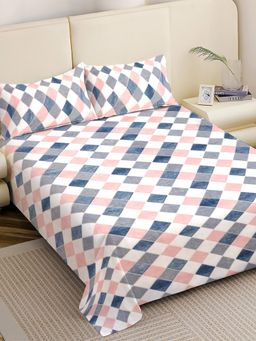 FABINALIV - Pink Geometric Woollen King Size Fitted Double Bedsheet With 2 Pillow Covers