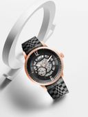 Black color option, Currently selected