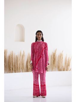 Inej - Lakeer Pink Open Drape Cape Kurta with Pant (Set of 2)