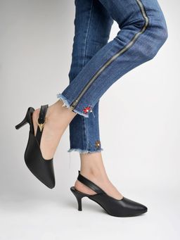 Shoetopia - Black Pointed Toe Pumps Buckle Closure