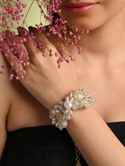 House of D'oro - Butterfly Shape White Pearl and Oval Stone All Size Bracelet