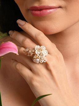 House of D'oro - Pearl Peach Finger Rings
