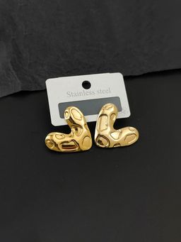 Designs & You - Gold-Plated Anti Tarnish Stainless Steel Heart Themed Stud Earrings
