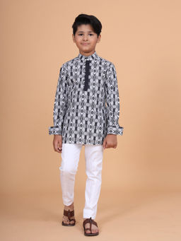 R R Blue - Black The Linear Print Kurta