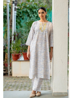 SIARA WOMEN - Spring White Kurta With Pant