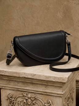 Metro - Black Sling Bag