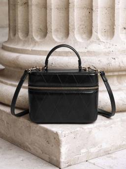 Mochi - Black Handbag