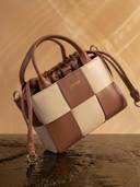 Tan color option, Currently selected