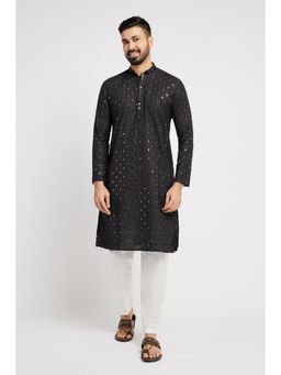ETHNIC INDIA - Men Black Embroidered Kurta