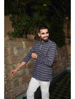 ETHNIC INDIA - Men Navy Blue Printed Shirt