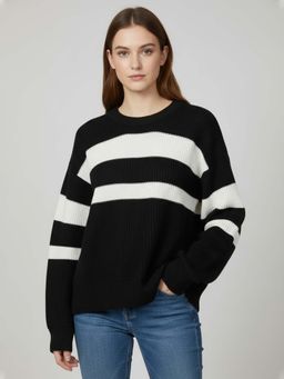 CHKOKKO - Black Wollen Winter Wear Crop Drop Shoulder Round Neck Sweater for Women